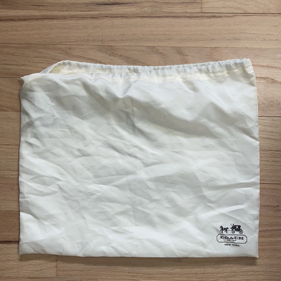 COACH Crossbody Bag - Picture 9 of 9